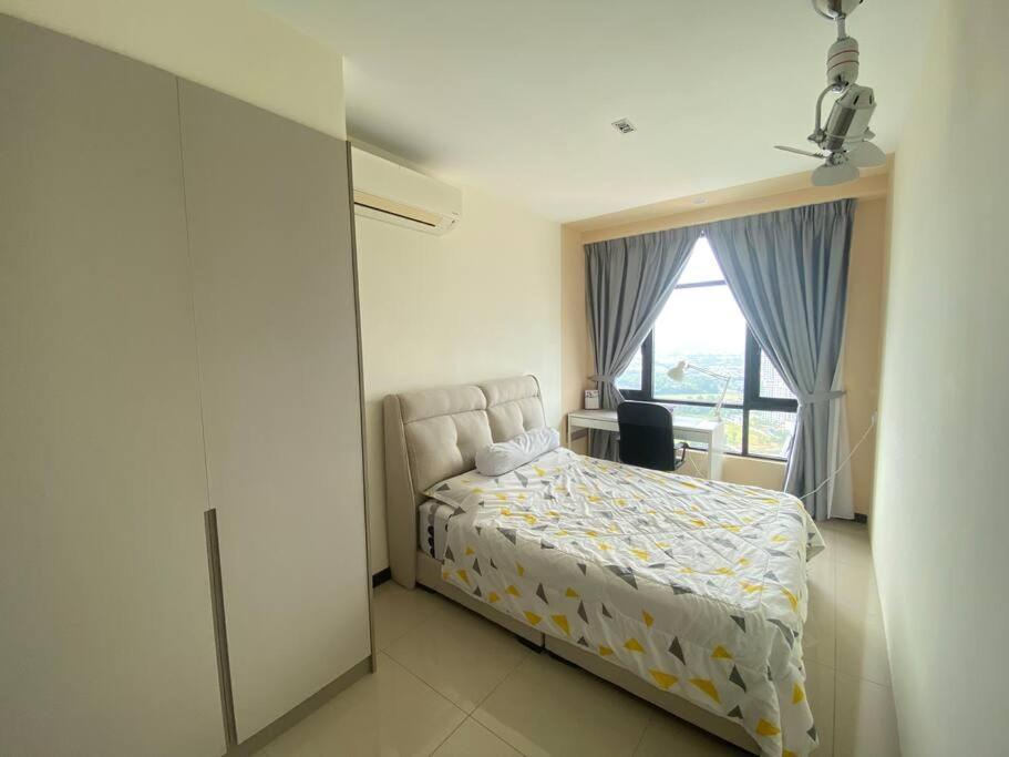 Vesta Homes Molek Regency With View, *