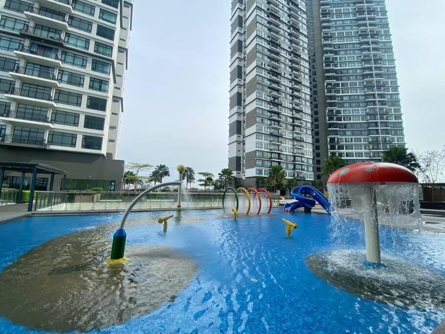 Vesta Homes Molek Regency With View,