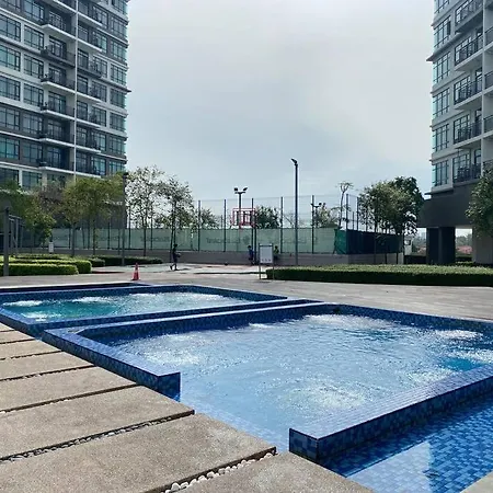 Vesta Homes Molek Regency With City View, Johor Bahru Exterior photo